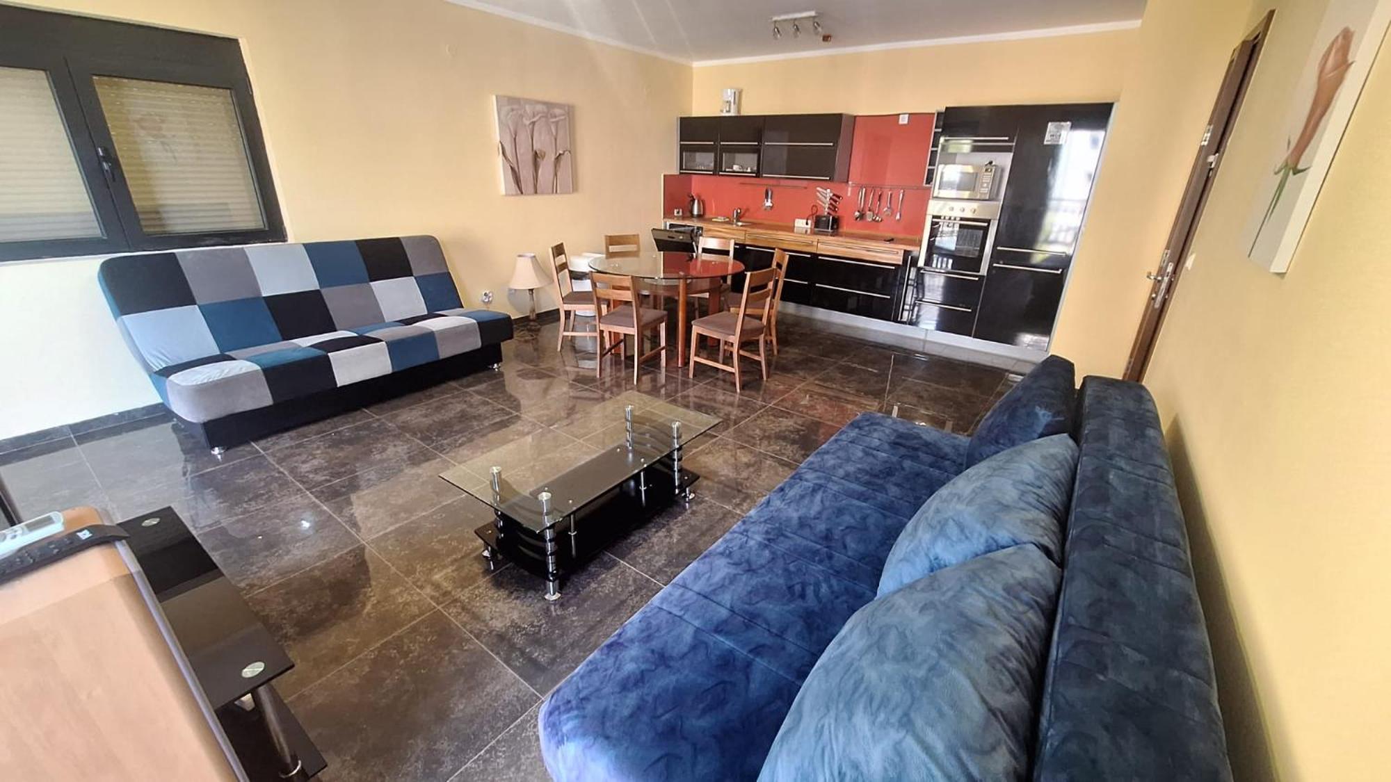 Coral Apartment