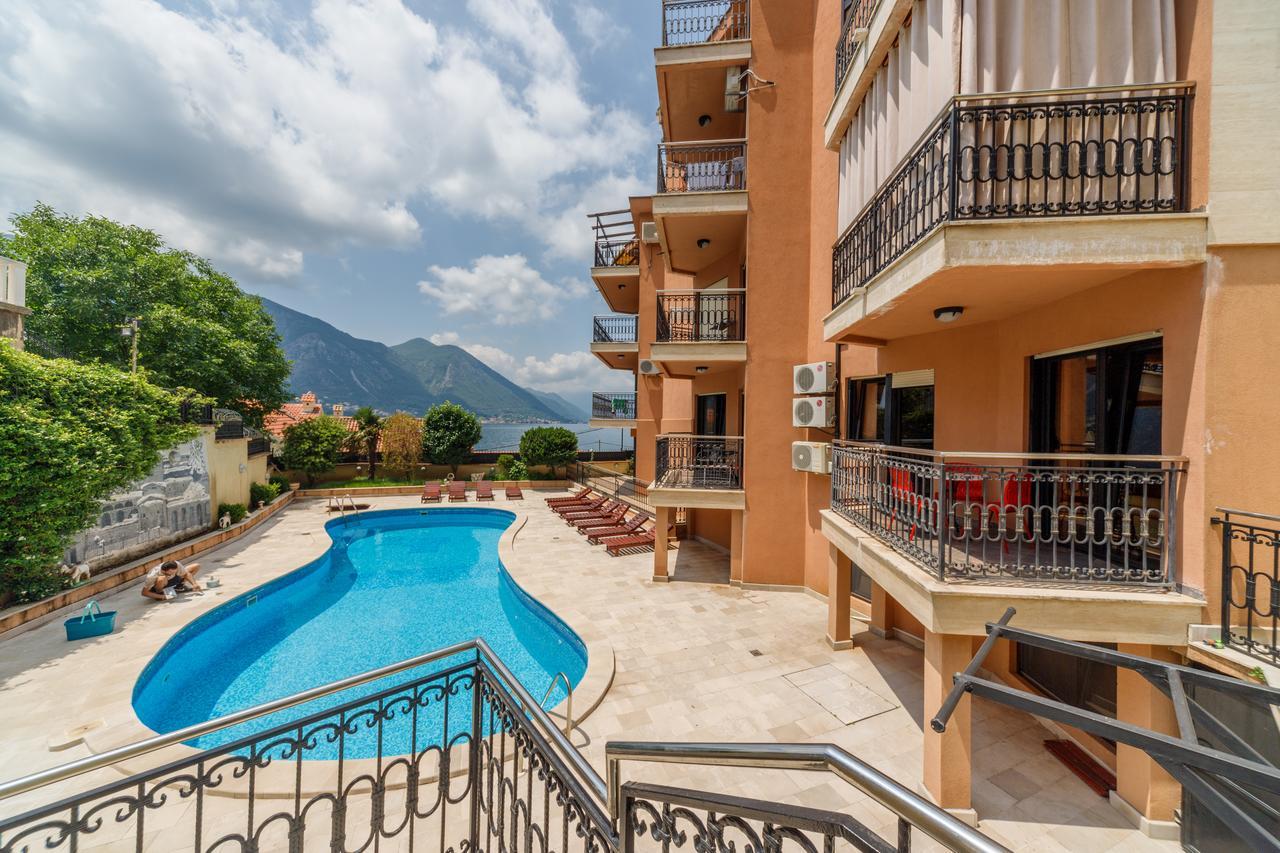 Coral Kotor